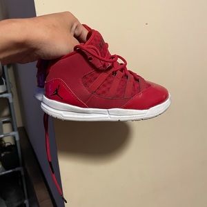 Boys Jordan sneakers size 9C